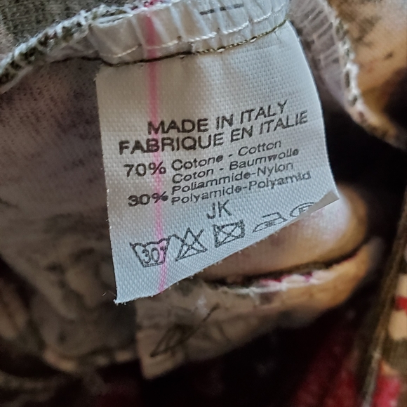 NWT Brandy Melville Floral Shorts - Picture 3 of 3